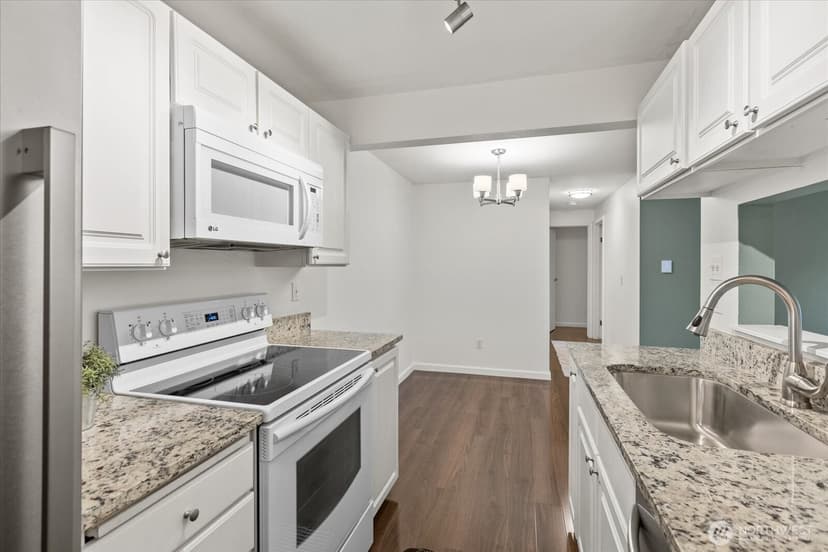 Property photo for 14200 NE 171st St #E104, Woodinville photo 12