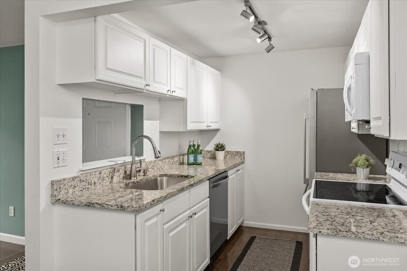 Property photo for 14200 NE 171st St #E104, Woodinville photo 11