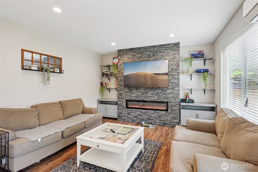 Property photo for 824 99th Street S, Tacoma