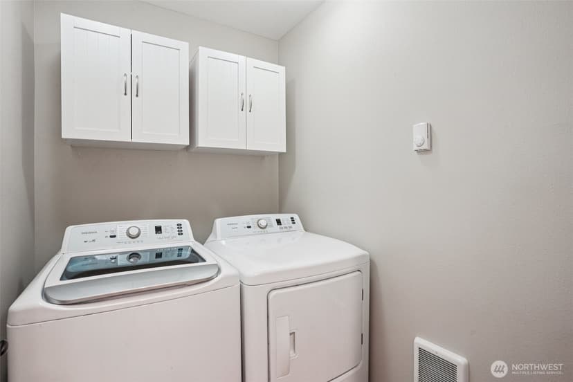 Property photo for 824 99th Street S, Tacoma photo 17