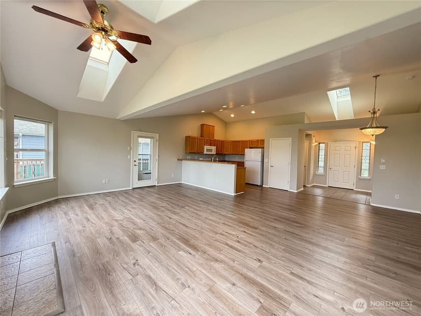 Property photo for 381 Dolphin Avenue NE, Ocean Shores photo 9