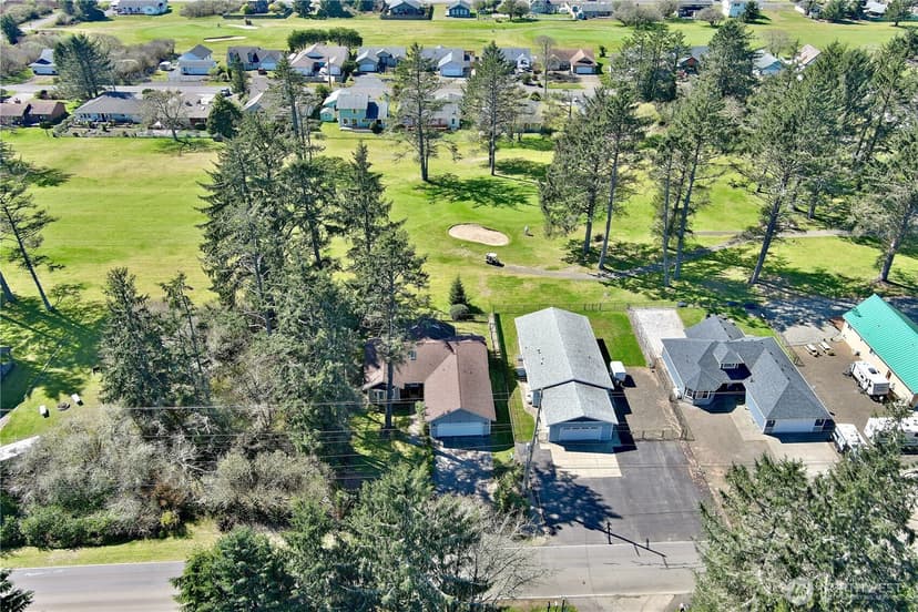 Property photo for 381 Dolphin Avenue NE, Ocean Shores photo 35