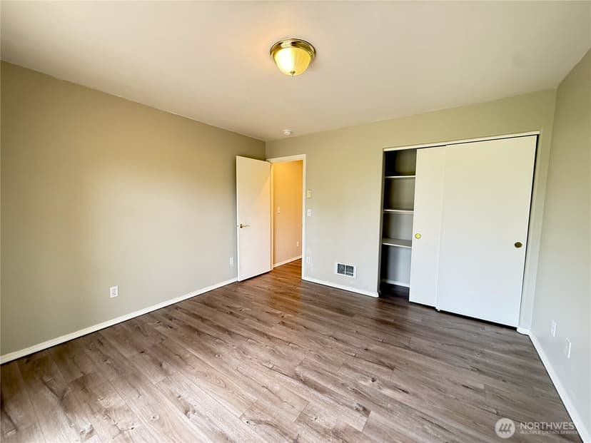 Property photo for 381 Dolphin Avenue NE, Ocean Shores photo 27