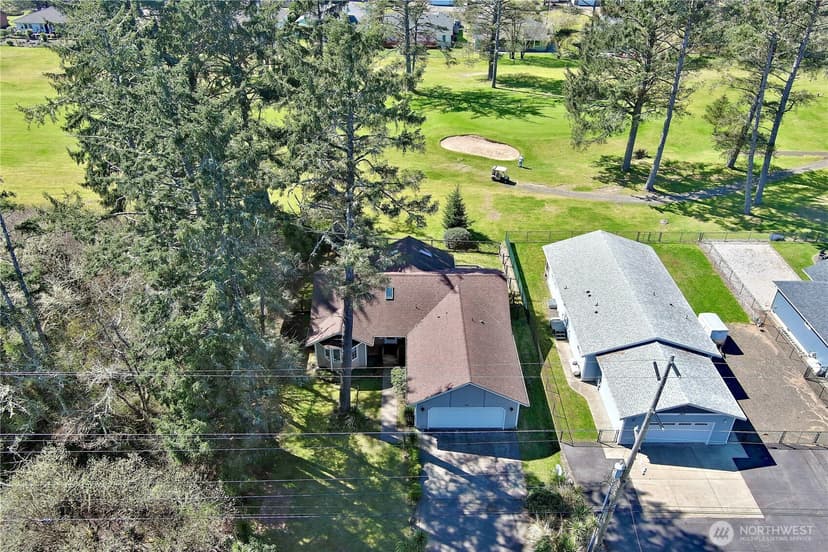 Property photo for 381 Dolphin Avenue NE, Ocean Shores photo 34