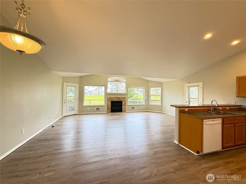 Property photo for 381 Dolphin Avenue NE, Ocean Shores photo 5