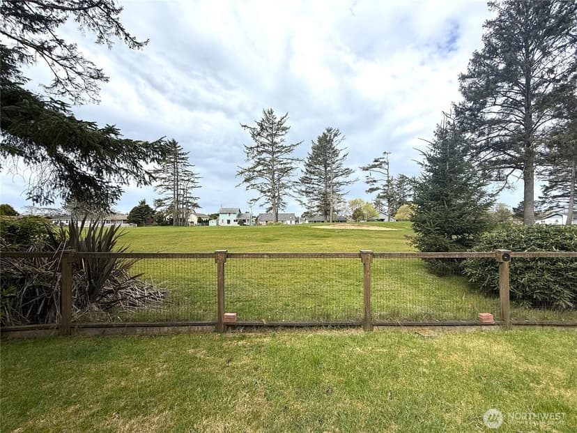 Property photo for 381 Dolphin Avenue NE, Ocean Shores photo 30