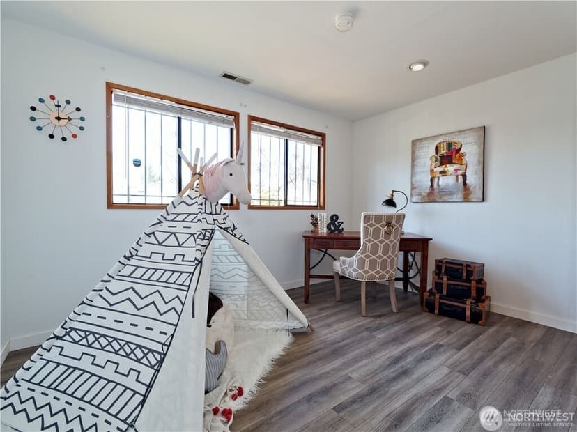 Property photo for 6750 28th Avenue S, Seattle photo 16