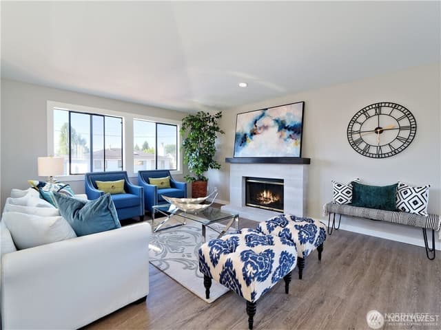 Property photo for 6750 28th Avenue S, Seattle photo 3
