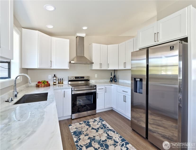 Property photo for 6750 28th Avenue S, Seattle photo 6