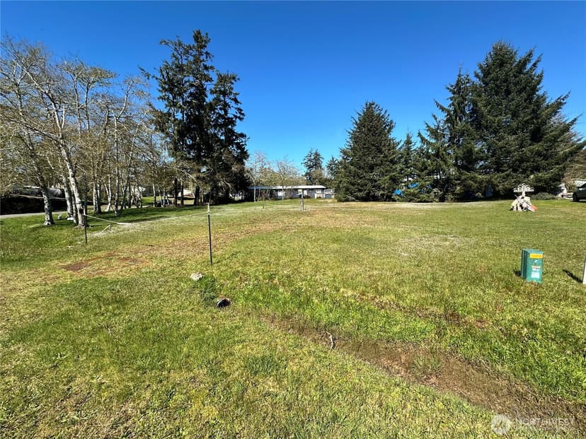 Property photo for 732 Edgewood Avenue NE, Ocean Shores