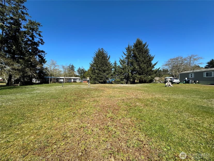 Property photo for 732 Edgewood Avenue NE, Ocean Shores photo 7