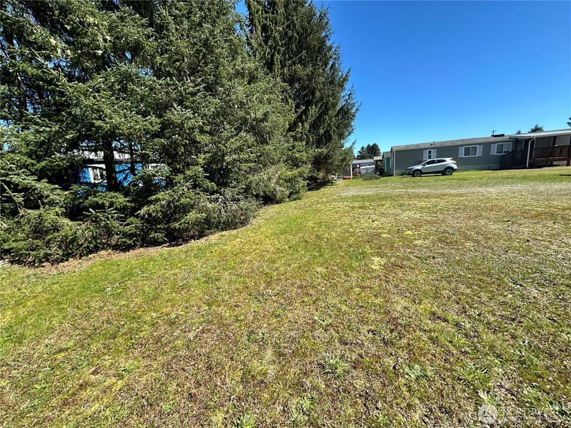 Property photo for 732 Edgewood Avenue NE, Ocean Shores photo 19