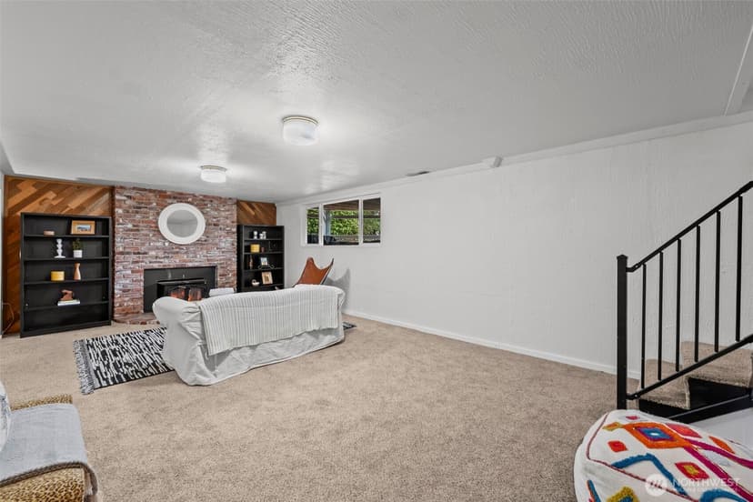 Property photo for 1767 N Bridgeview Drive, Tacoma photo 28