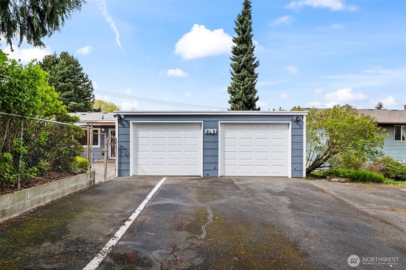 Property photo for 1767 N Bridgeview Drive, Tacoma photo 6
