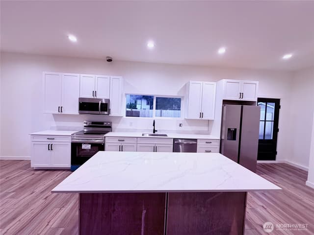 Property photo for 2508 58th Avenue NE, Tacoma photo 5