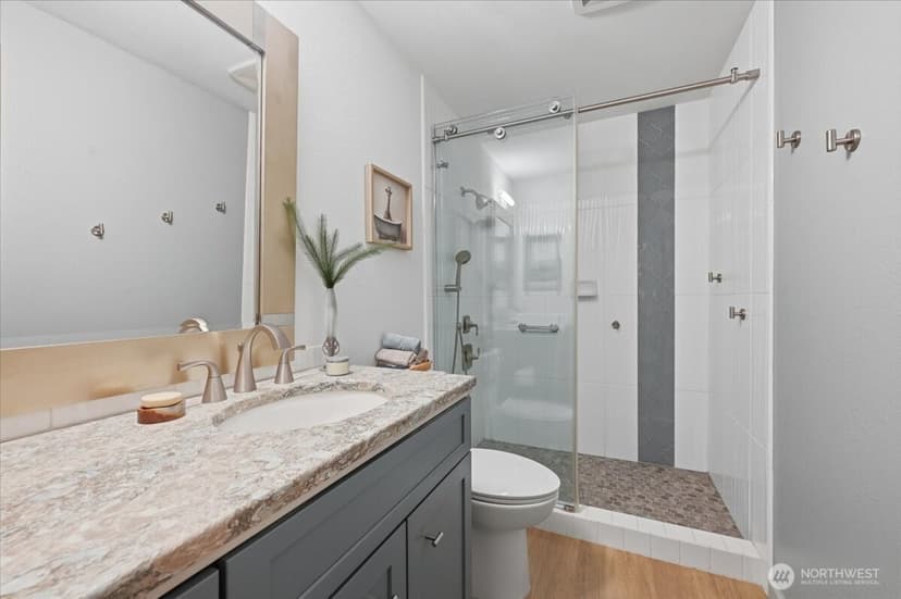 Property photo for 601 S 227th Street #202S, Des Moines photo 22