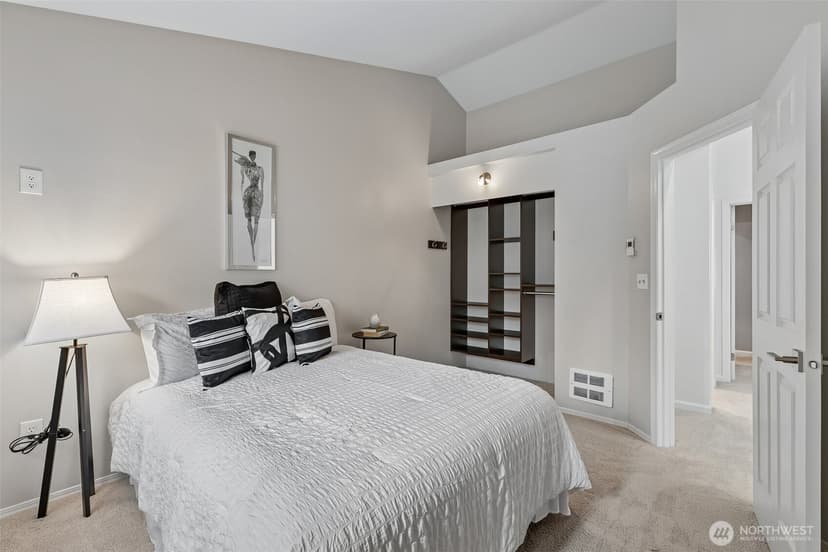 Property photo for 6929 NE 170th Street #8, Kenmore photo 28