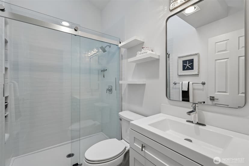 Property photo for 6929 NE 170th Street #8, Kenmore photo 29