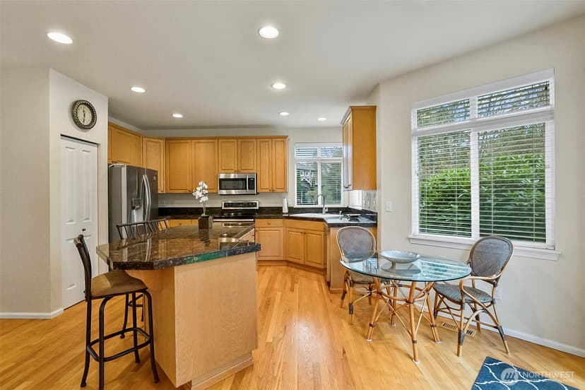 Property photo for 17401 33rd Drive SE, Bothell photo 12