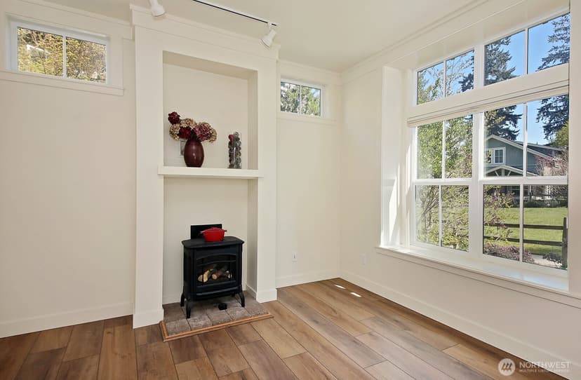 Property photo for 1074 Village Loop, Langley photo 17