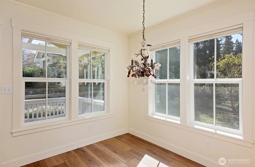 Property photo for 1074 Village Loop, Langley photo 11