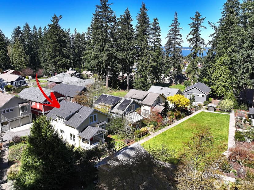 Property photo for 1074 Village Loop, Langley photo 34