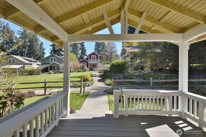Property photo for 1074 Village Loop, Langley photo 6