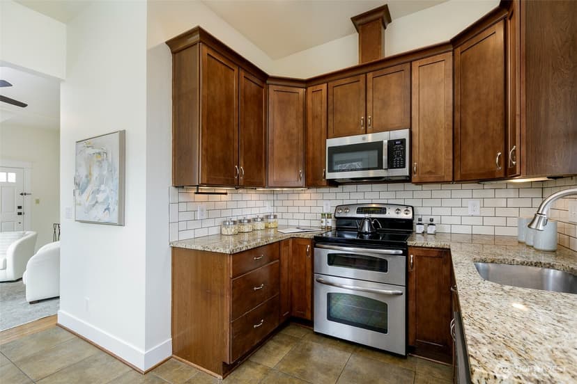 Property photo for 6122 8th Avenue NW, Seattle photo 10