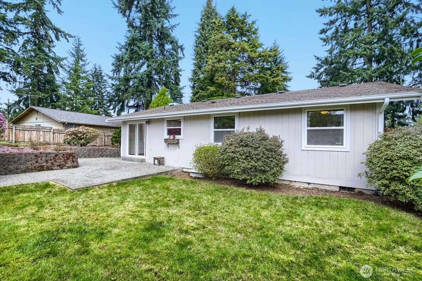 Property photo for 11428 26th Drive SE, Everett photo 31