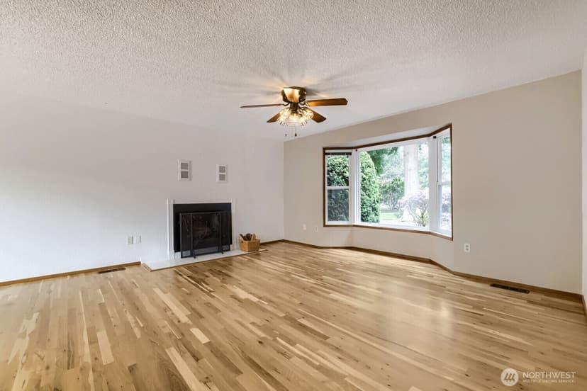 Property photo for 11428 26th Drive SE, Everett photo 4