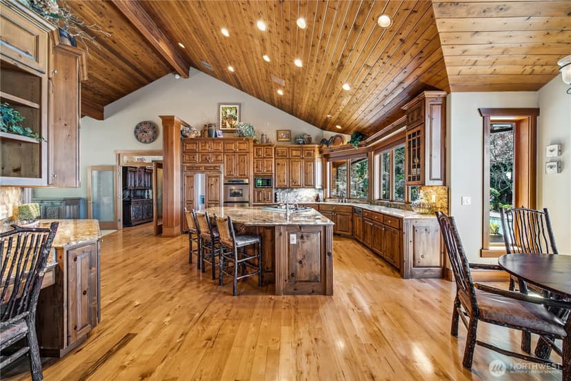 Property photo for 21102 Snag Island Drive E, Lake Tapps photo 12