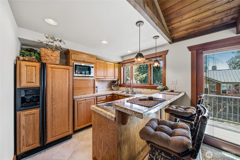 Property photo for 21102 Snag Island Drive E, Lake Tapps photo 31