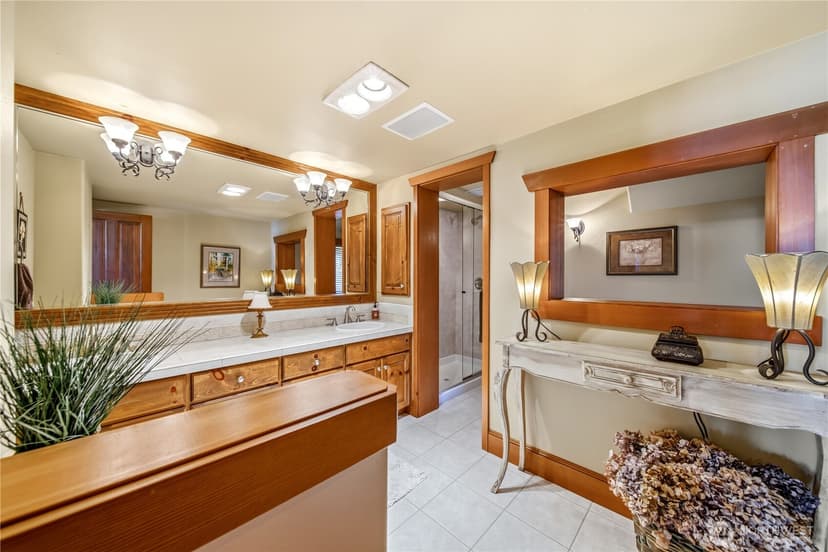 Property photo for 21102 Snag Island Drive E, Lake Tapps photo 24