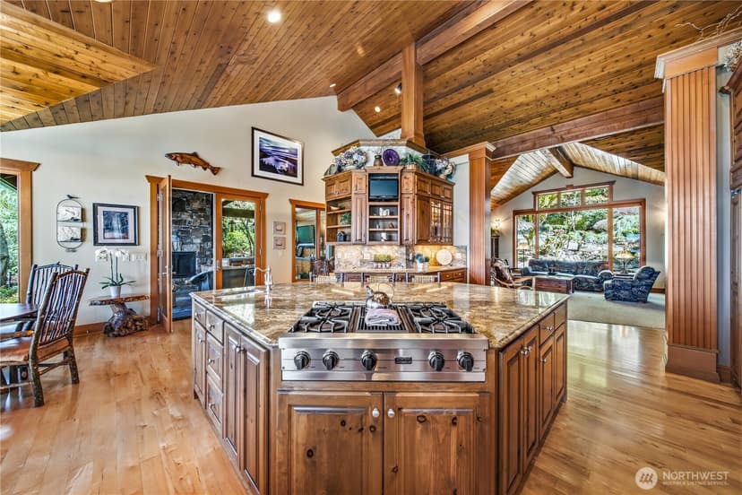 Property photo for 21102 Snag Island Drive E, Lake Tapps photo 11