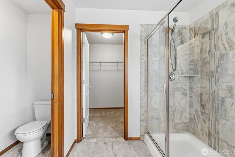 Property photo for 2906 S 135th Street, Tukwila photo 16