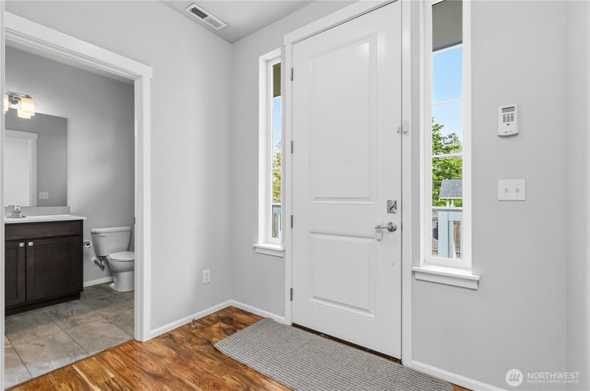 Property photo for 2906 S 135th Street, Tukwila photo 10