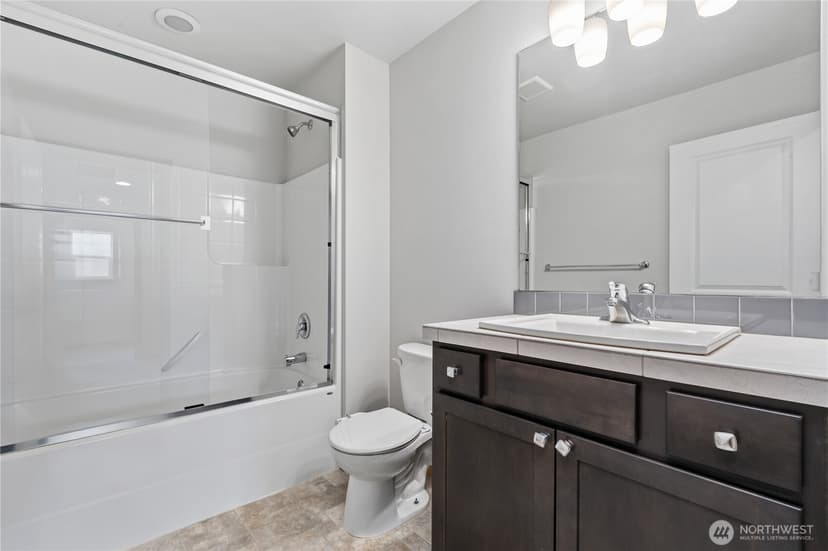 Property photo for 2906 S 135th Street, Tukwila photo 20
