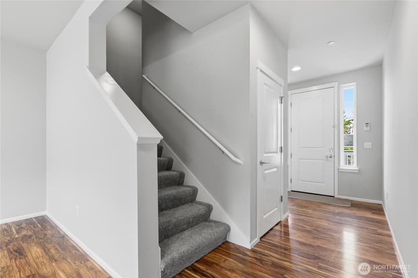 Property photo for 2906 S 135th Street, Tukwila photo 12