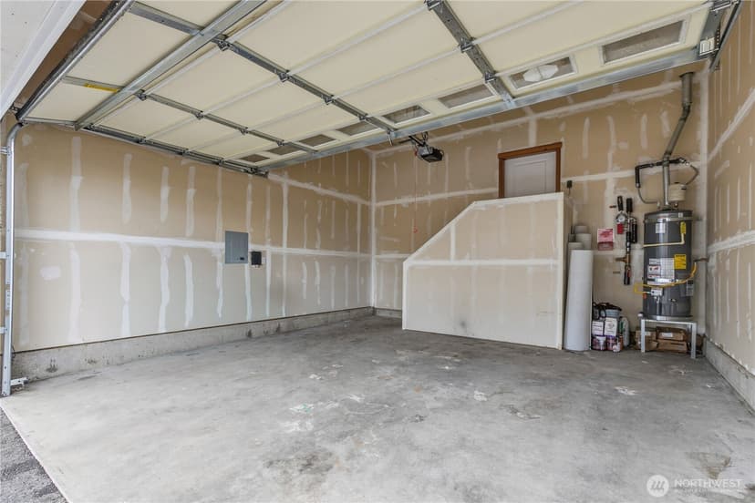 Property photo for 2906 S 135th Street, Tukwila photo 24