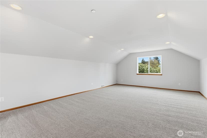 Property photo for 2906 S 135th Street, Tukwila photo 23