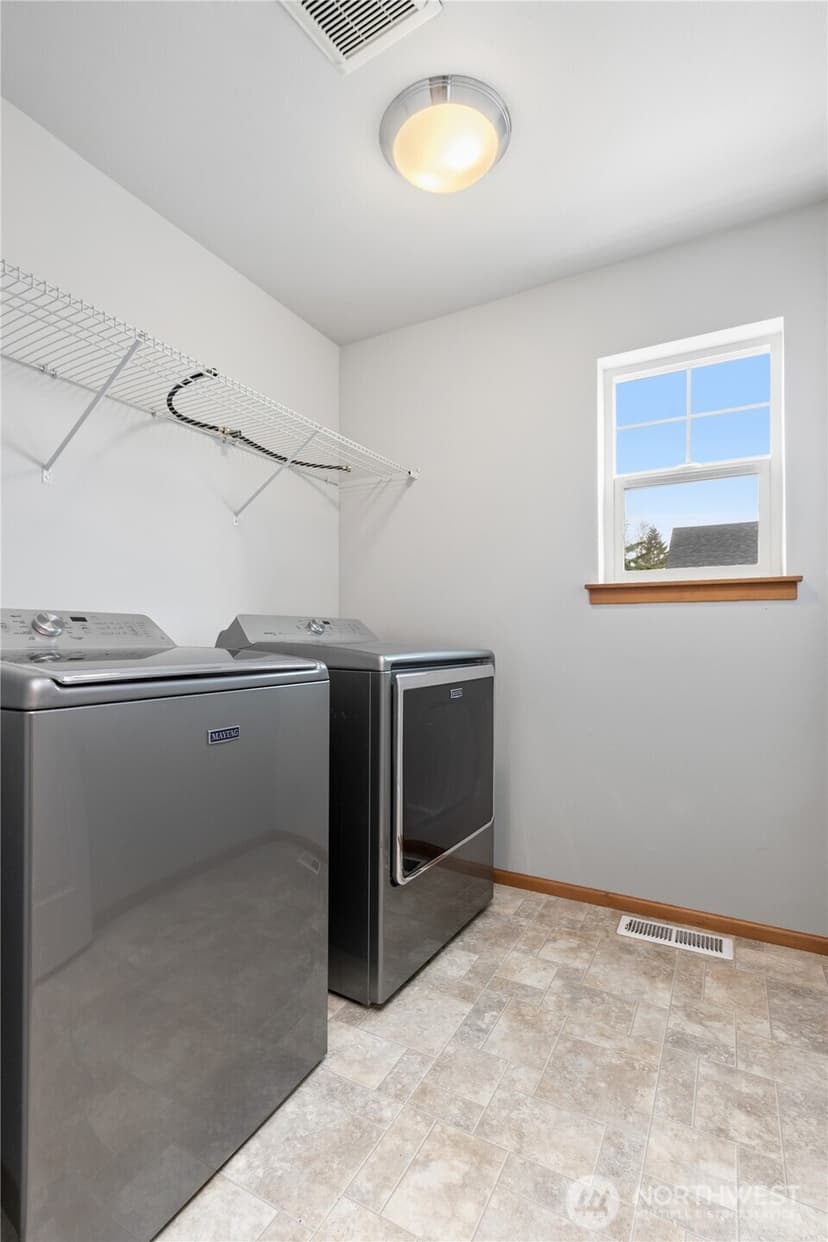 Property photo for 2906 S 135th Street, Tukwila photo 21