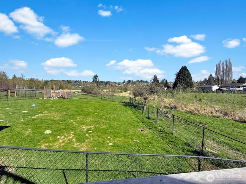Property photo for 9025 67th Avenue NE, Marysville photo 31