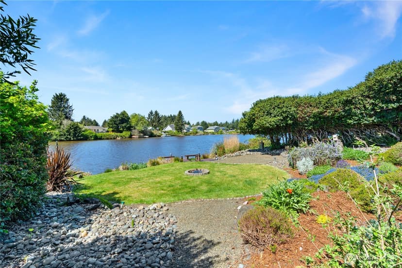 Property photo for 511 E Chance A La Mer NE, Ocean Shores photo 26