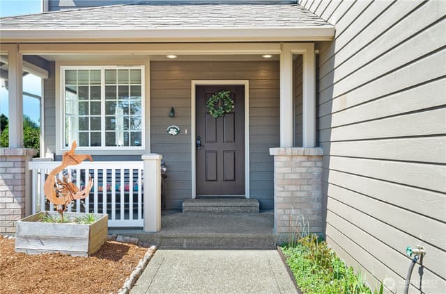 Property photo for 511 E Chance A La Mer NE, Ocean Shores photo 2