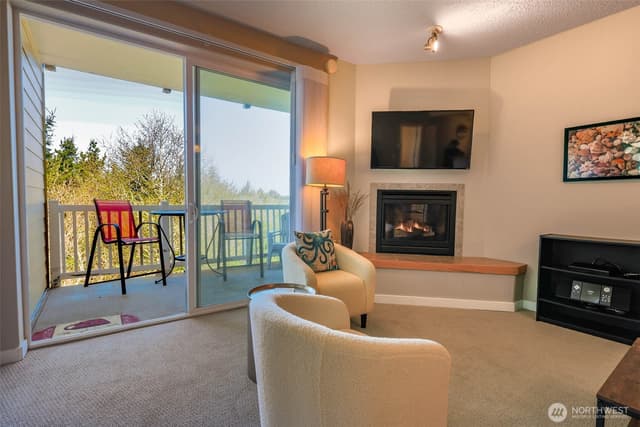 Property photo for 262 Oyhut Bay Boulevard SW #305, Ocean Shores photo 4