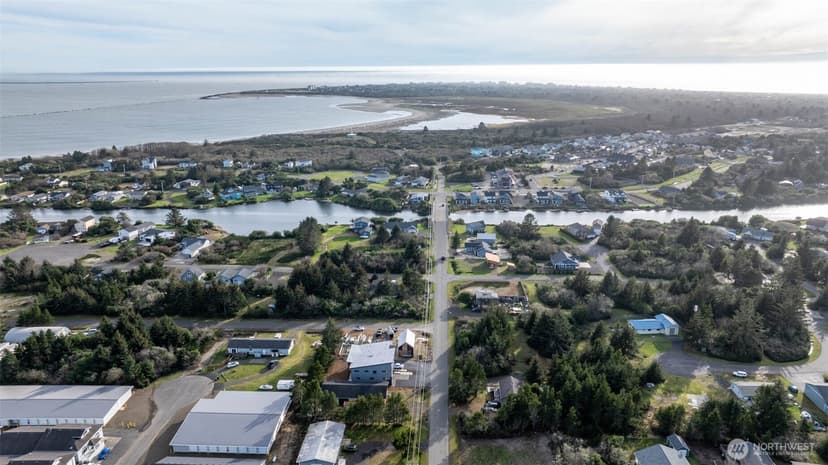 Property photo for 262 Oyhut Bay Boulevard SW #305, Ocean Shores photo 12