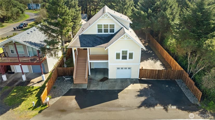 Property photo for 190 Ocean Shores Boulevard SW, Ocean Shores photo 34
