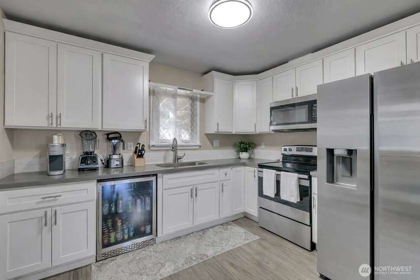 Property photo for 4610 E C Street, Tacoma photo 6
