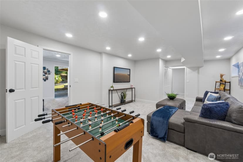 Property photo for 18832 1st Place SW, Normandy Park photo 31