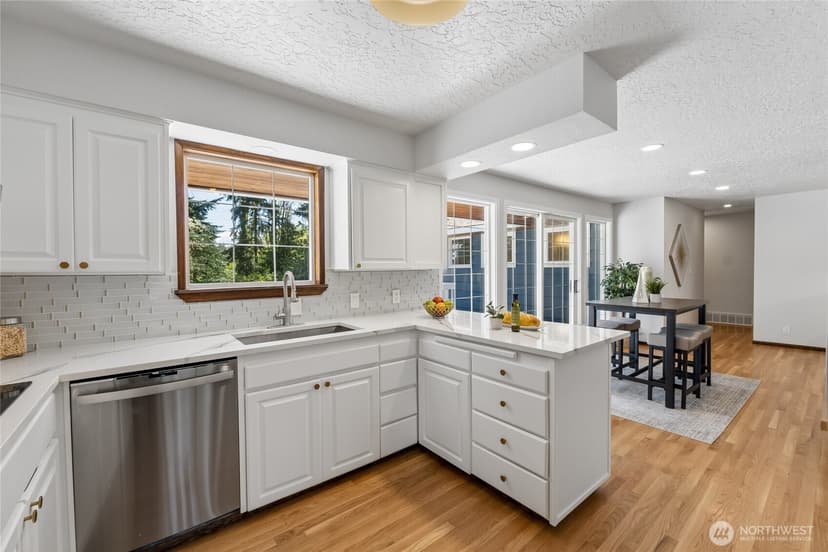 Property photo for 18832 1st Place SW, Normandy Park photo 14